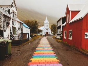 Tour in Islanda alla scoperta dei paesi caratteristici dell'isola